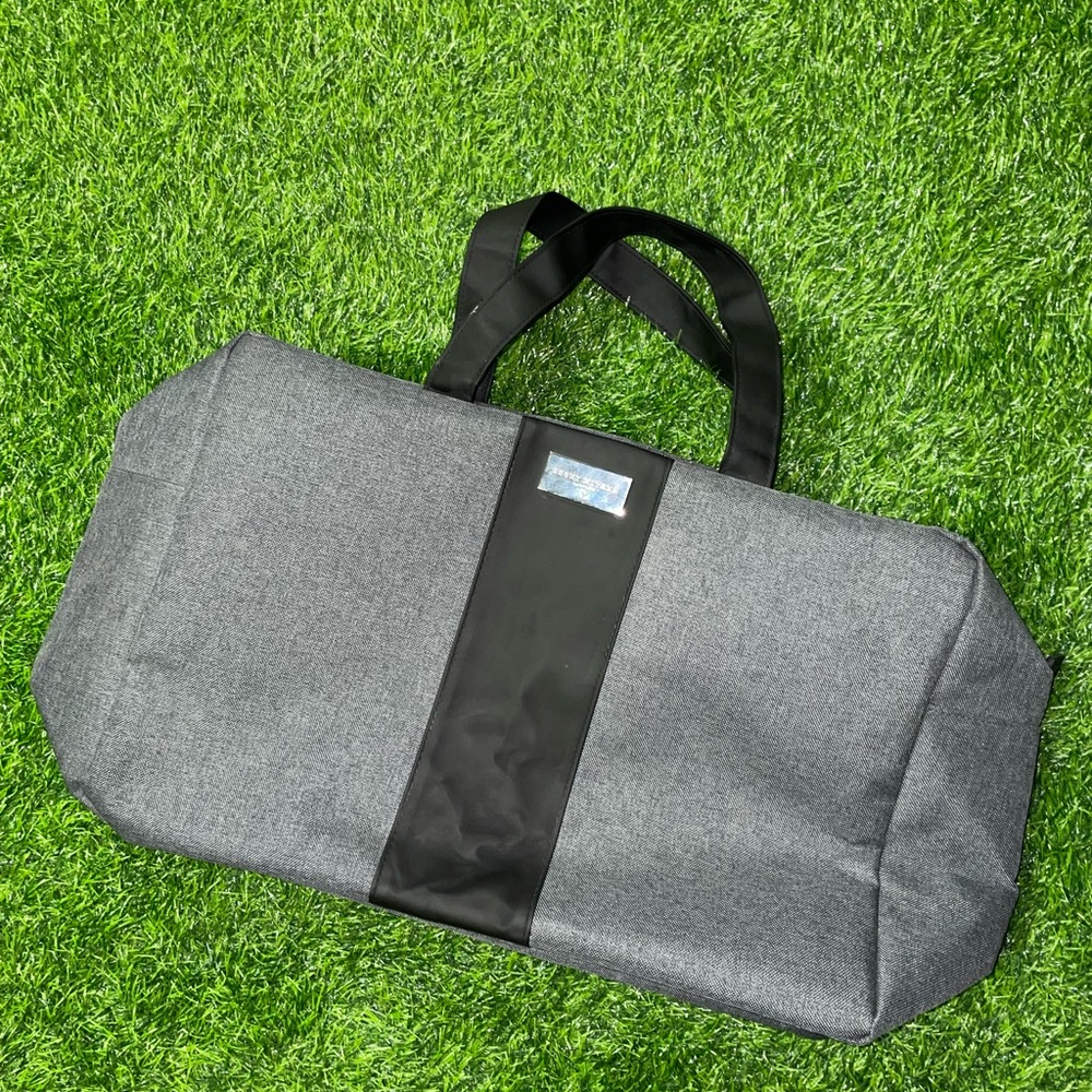Issey Miyake Gray and Black Duffel Bag parfums bag